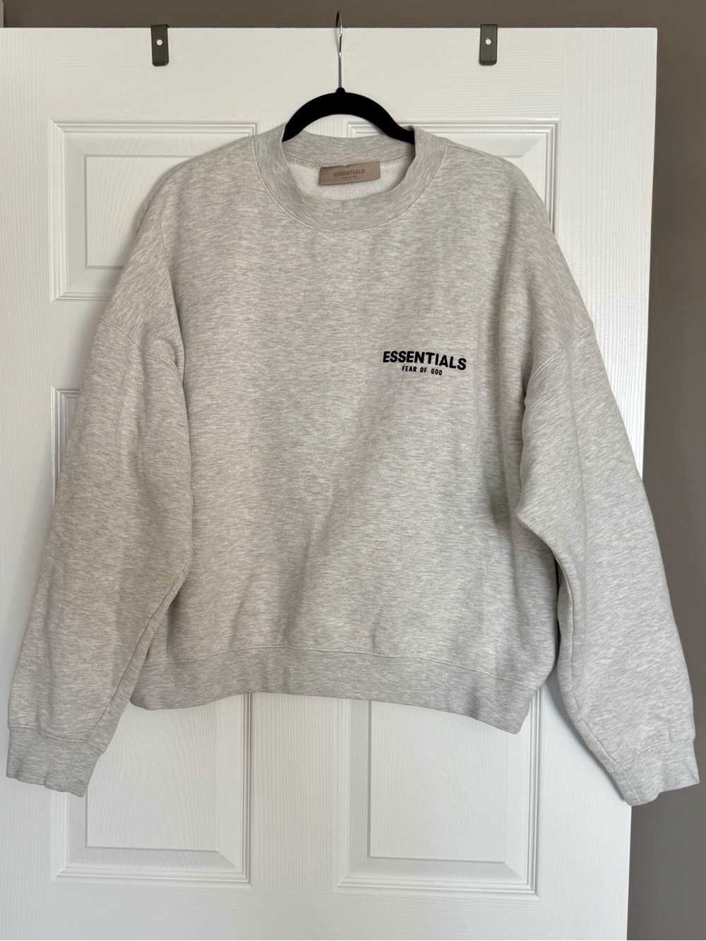 MENS Fear of God Essentials Crewneck Sweatshirt - Light Gray